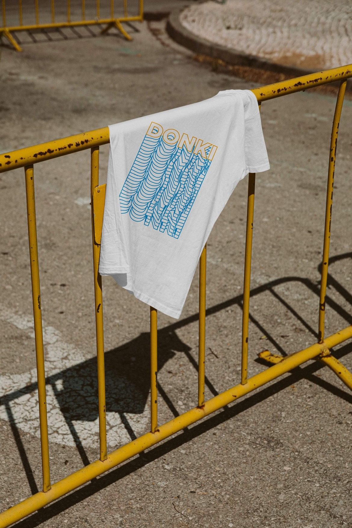 T-shirt noir Donki — design DONKI stack